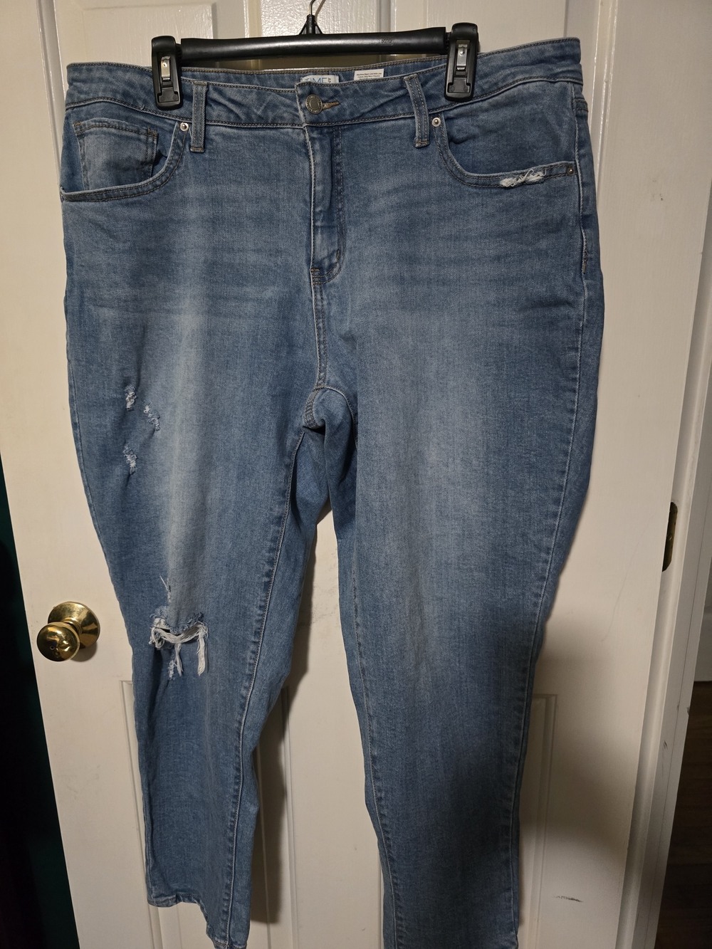 Classic Light Blue Women's Distressed Jeans by Time and Tru Size 18 Regular